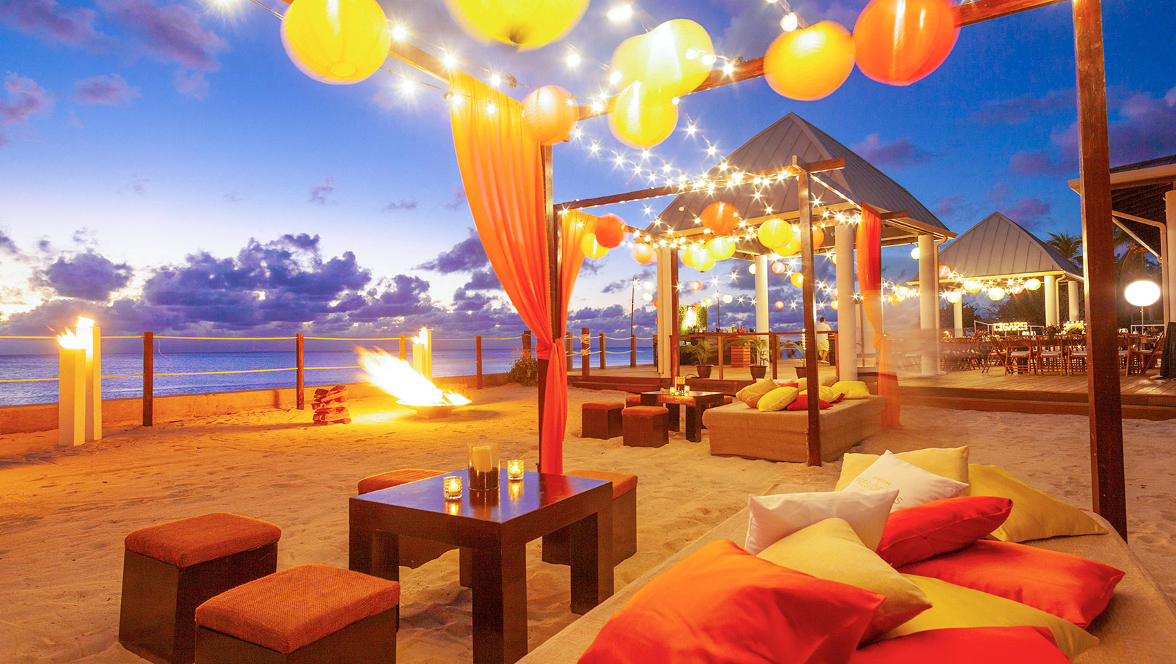 kimpton-seafire-resort-spa-beach-deck-night